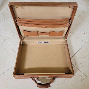 HARTMANN Leather Briefcase Attaché Vintage Authentic